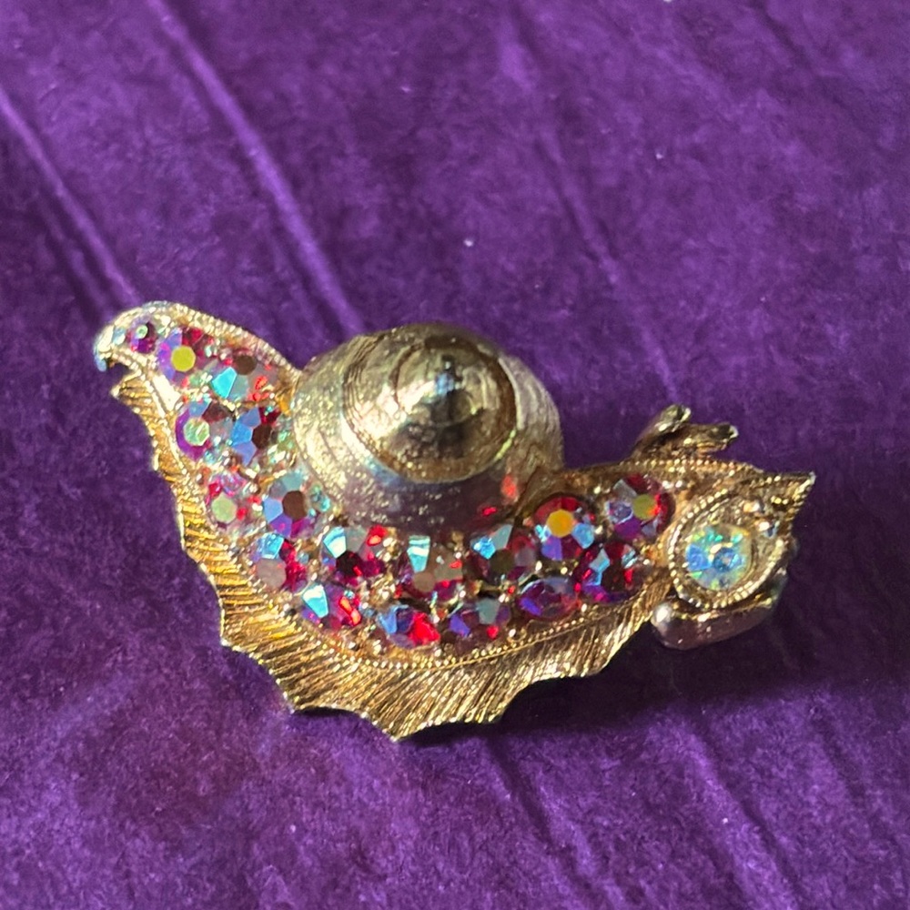 Vintage snail brooch